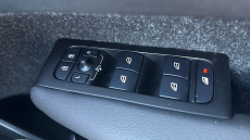 Volvo Xc40 2.0 B4P R DESIGN Pro 5dr Auto Petrol Estate